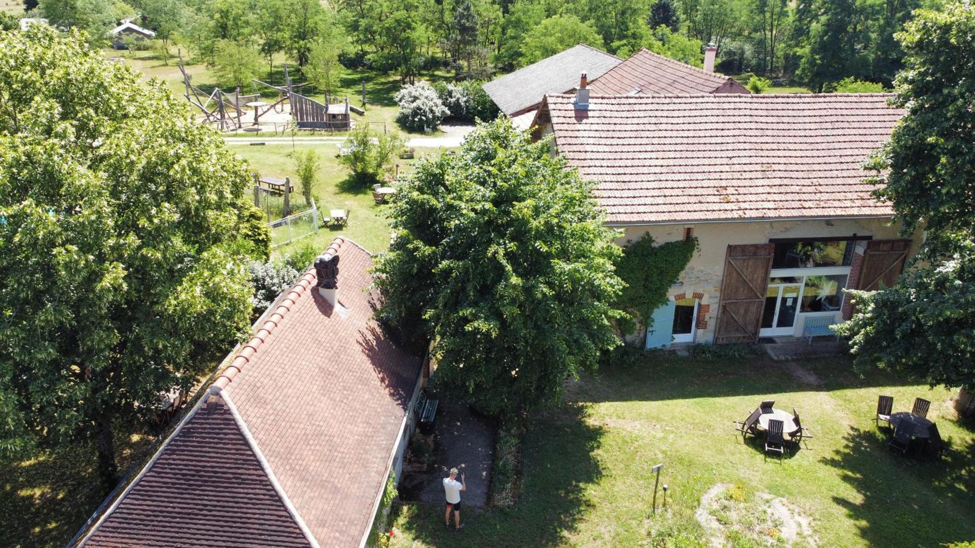 Chambres D'Hotes Domaine Du Bourg Gannay-sur-Loire Екстериор снимка