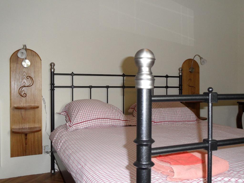 Chambres D'Hotes Domaine Du Bourg Gannay-sur-Loire Стая снимка