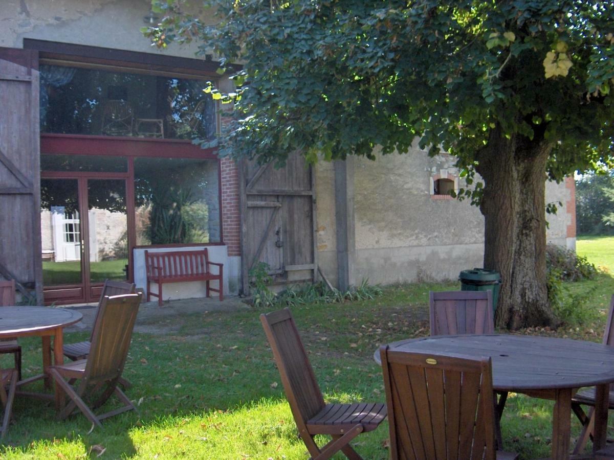 Chambres D'Hotes Domaine Du Bourg Gannay-sur-Loire Екстериор снимка